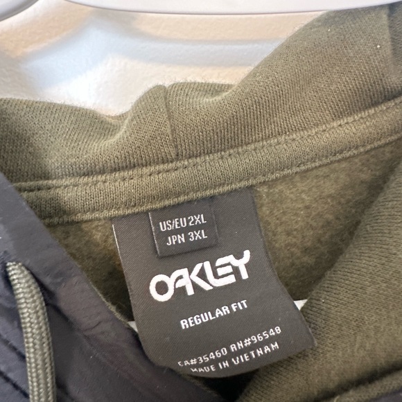 COPY - Oakley Men’s Hoodie - Picture 3 of 3